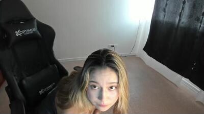 ash_smith1 public webcam profile photo 3