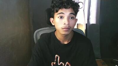 asian_hunk_moreno public webcam profile photo 5
