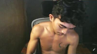 asian_hunk_moreno public webcam profile photo 9