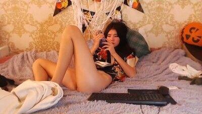asian_redfox public webcam profile photo 10