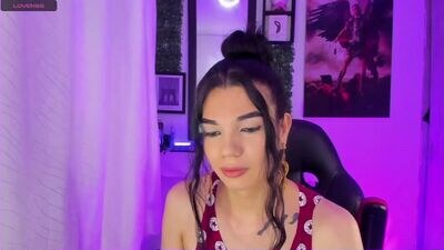asshley_cute public webcam profile photo 3