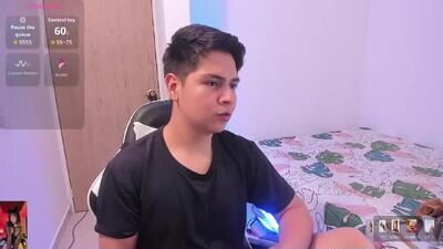 asta_kuro public webcam profile photo 3