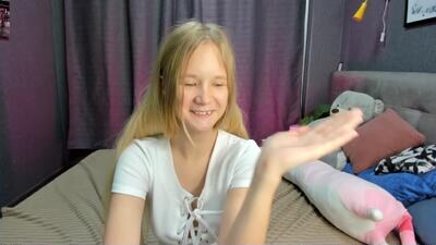 asya_almost public webcam profile photo 4