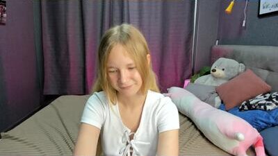 asya_almost public webcam profile photo 5