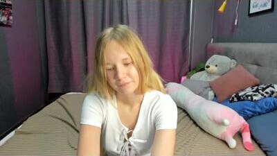 asya_almost public webcam profile photo 8