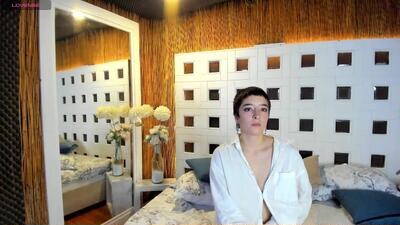 atheena__ public webcam profile photo 2