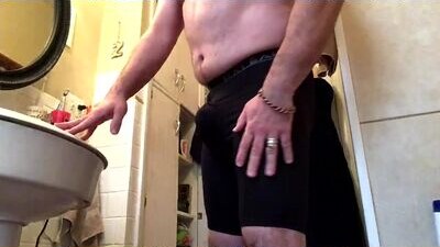 atozzzz public webcam profile photo 6