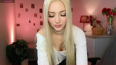 aurasanrise public webcam profile photo 4