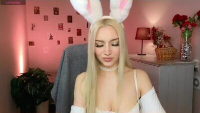 aurasanrise public webcam profile photo 5
