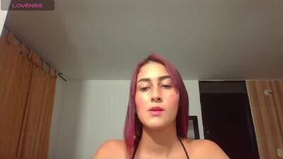 aurora_petit_ public webcam profile photo 4
