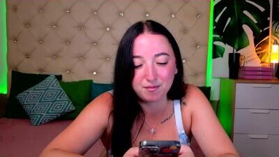 ava_maax public webcam profile photo 10