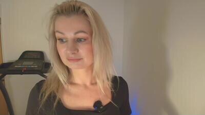 avaluxe_ public webcam profile photo 4