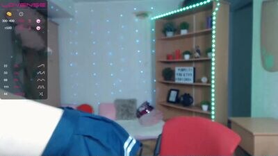 avamills public webcam profile photo 2