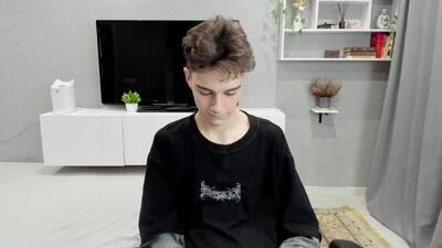 avegothy public webcam profile photo 3
