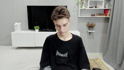 avegothy public webcam profile photo 4