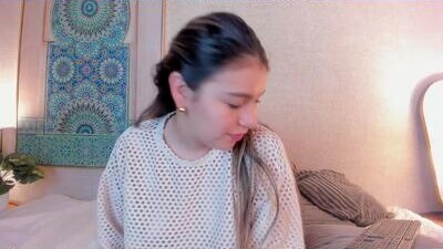 avelia_dh public webcam profile photo 9