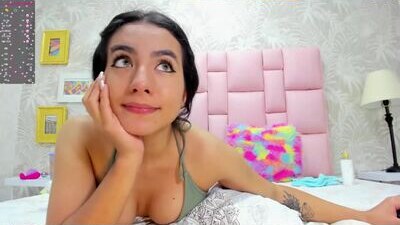 avery_adams public webcam profile photo 10