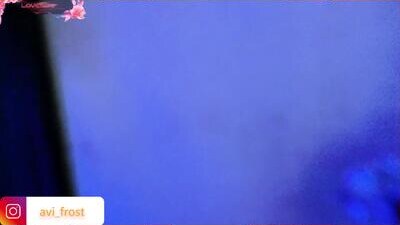 avi_frost public webcam profile photo 5