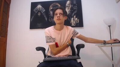 axel_night public webcam profile photo 3