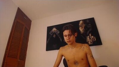 axel_night public webcam profile photo 7