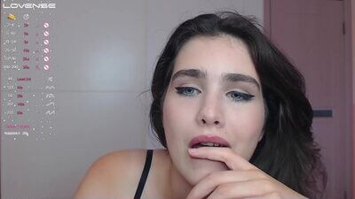 ayaderen public webcam profile photo 4