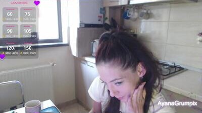 ayanagrumpixx public webcam profile photo 10