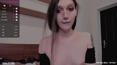 ayn3q public webcam profile photo 8