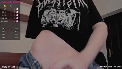 ayn3q public webcam profile photo 9