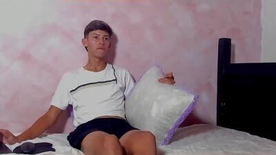 baby_noaht public webcam profile photo 6