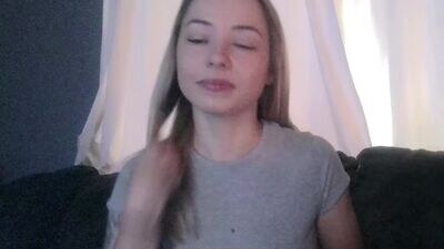babyfayced public webcam profile photo 2
