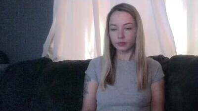 babyfayced public webcam profile photo 6