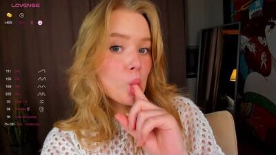 babyyli public webcam profile photo 2