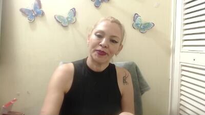 barbiemature public webcam profile photo 4