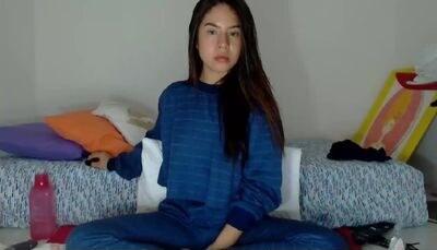 barelylegal11 public webcam profile photo 3