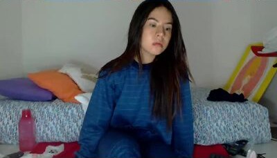 barelylegal11 public webcam profile photo 7