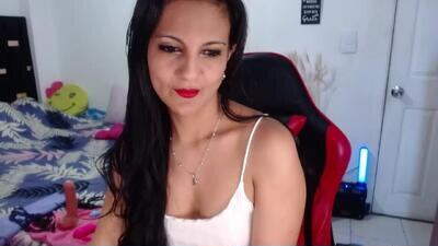 basmahernandez public webcam profile photo 3