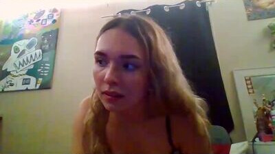 bbyblazinit public webcam profile photo 8