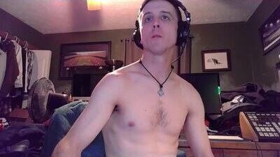 bchillin28 public webcam profile photo 5
