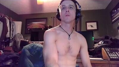 bchillin28 public webcam profile photo 7