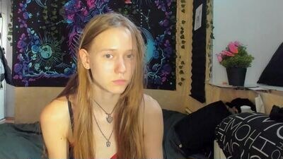 becky_luu_ public webcam profile photo 3
