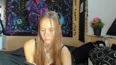 becky_luu_ public webcam profile photo 7