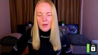 bella_hadatt public webcam profile photo 7