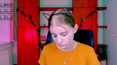 bella_sky11 public webcam profile photo 3