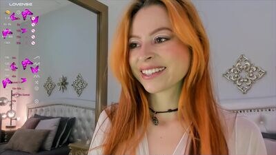 bella_swan17 public webcam profile photo 3