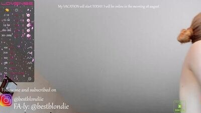 bestblondiiecb public webcam profile photo 2