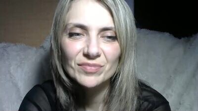 bettyupardo public webcam profile photo 2