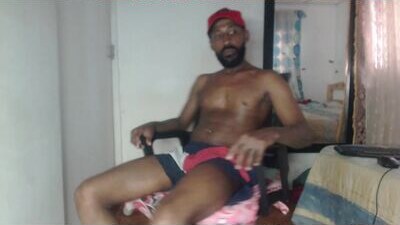 black_latin2728 public webcam profile photo 10