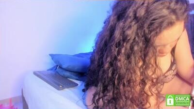 blair_curvy public webcam profile photo 8