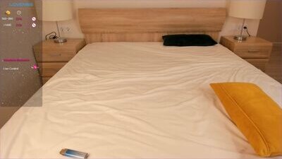 blonde_lotos public webcam profile photo 6