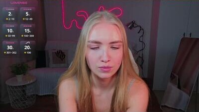blonde_vibe public webcam profile photo 10
